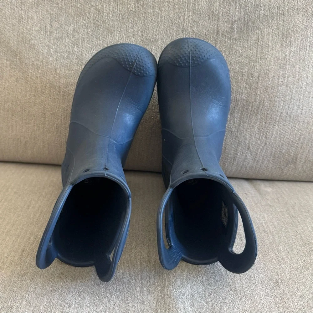 CROCS Kids’ Handle It Rain Boot Navy - Picture 6 of 6